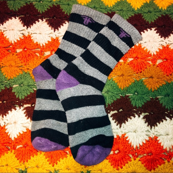 Fallen socks OS - Picture 2 of 2